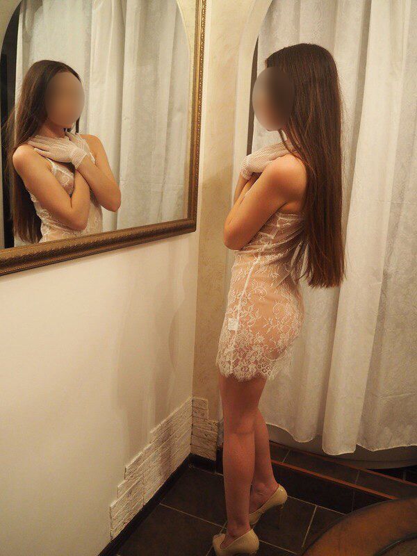 Каринка индивидуалка Москвы у метро Бульвар Рокоссовского индивидуалка 20 лет